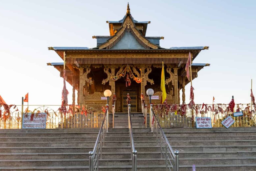 Mahamaya Temple is devoted to Goddess Kali and is situated in Kacheri Narkanda