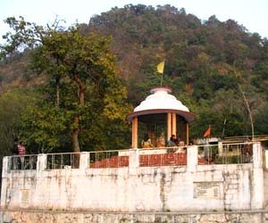 Kanavashram-is-a-serene-place-amidst-the-thick-forests-and-by-the-side-of-Malini-river.-It-is-one-of-the-best-things-to-do-in-Lansdowne